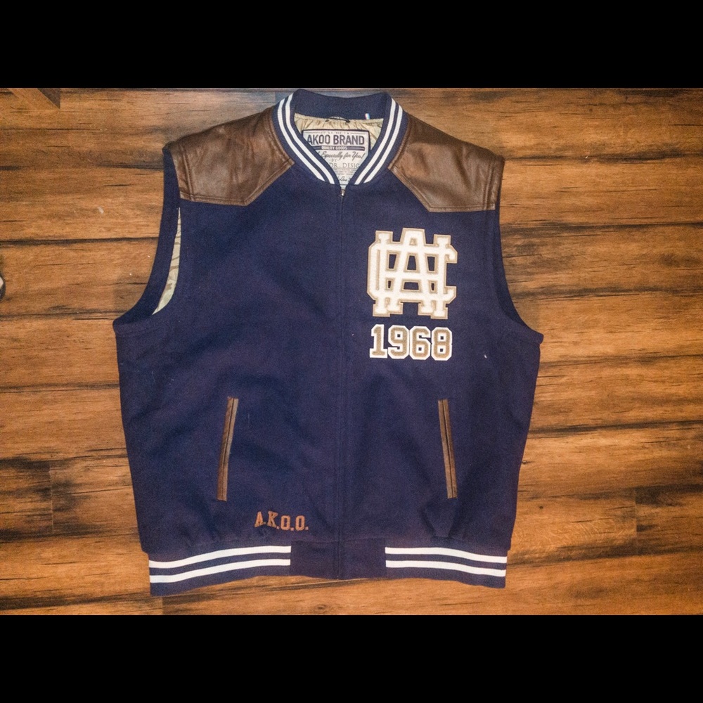 Akoo Vest